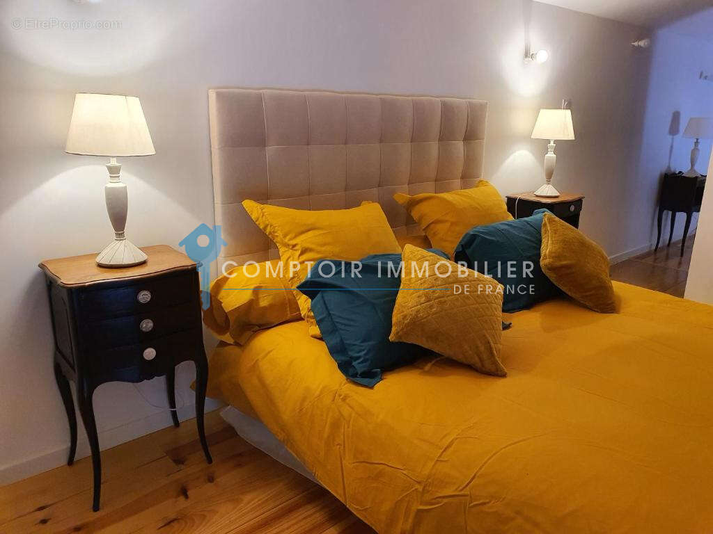 Appartement à SAINT-PIERRE-DE-MEZOARGUES