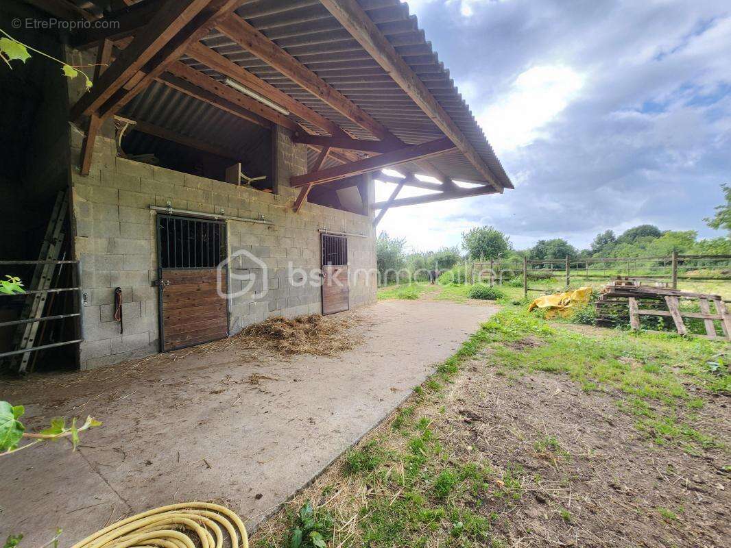 Maison à SAINT-SAUVANT