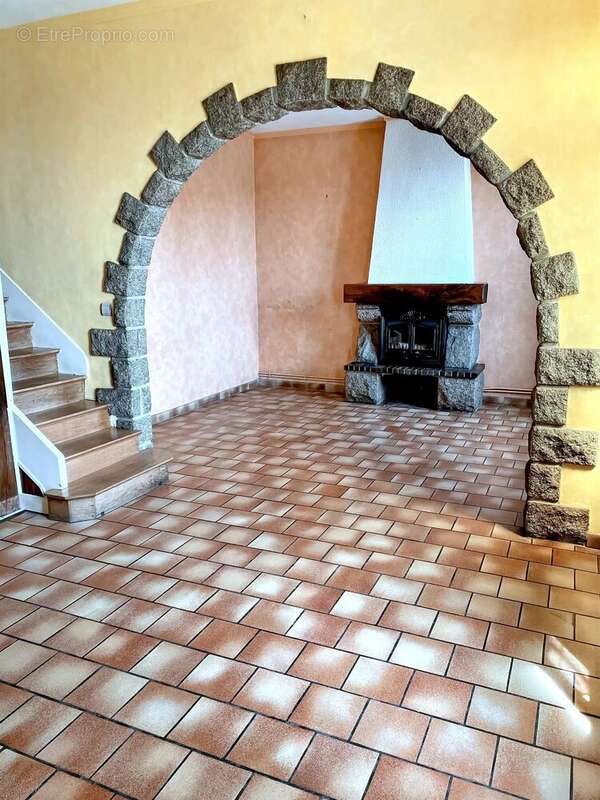 Maison à SILLE-LE-GUILLAUME