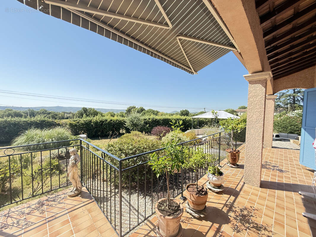 Villa t4 - piscine sur grand terrain - photo 4