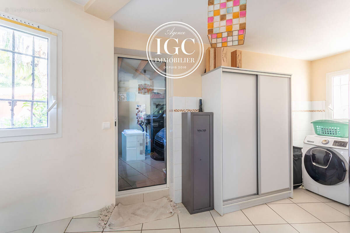 Maison à vendre t4 avec piscine et dependance t2 a la couronne - photo 15