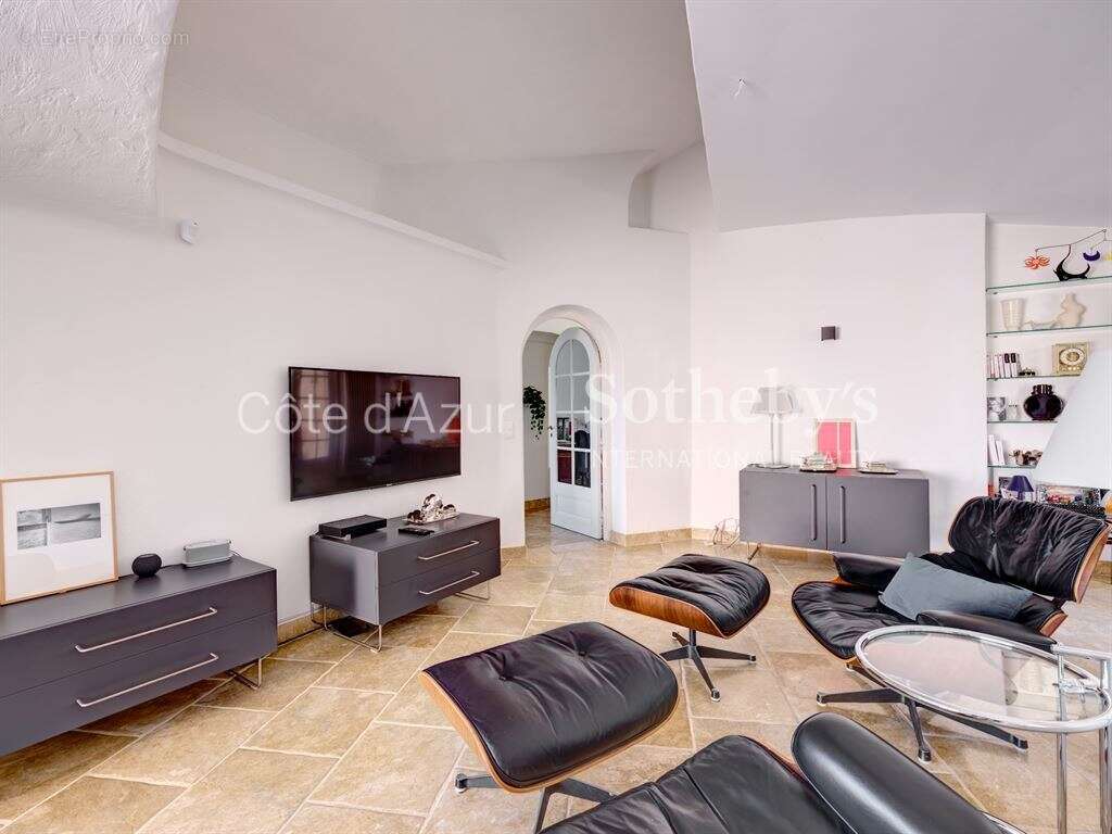 Maison à MOUANS-SARTOUX