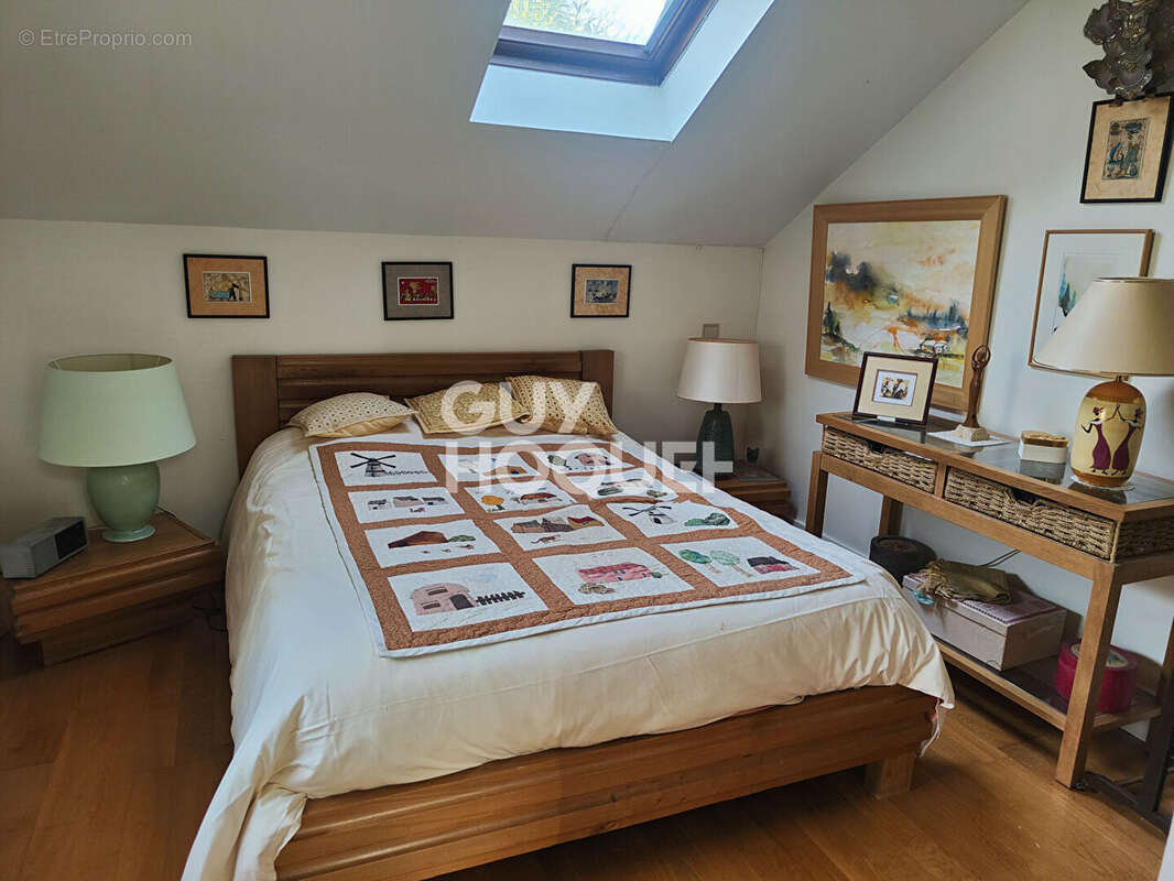 Maison à VILLE-D'AVRAY