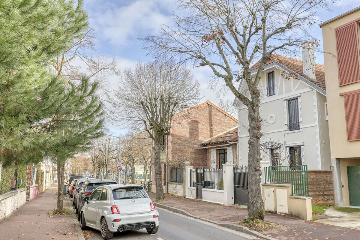 Appartement à NANTERRE