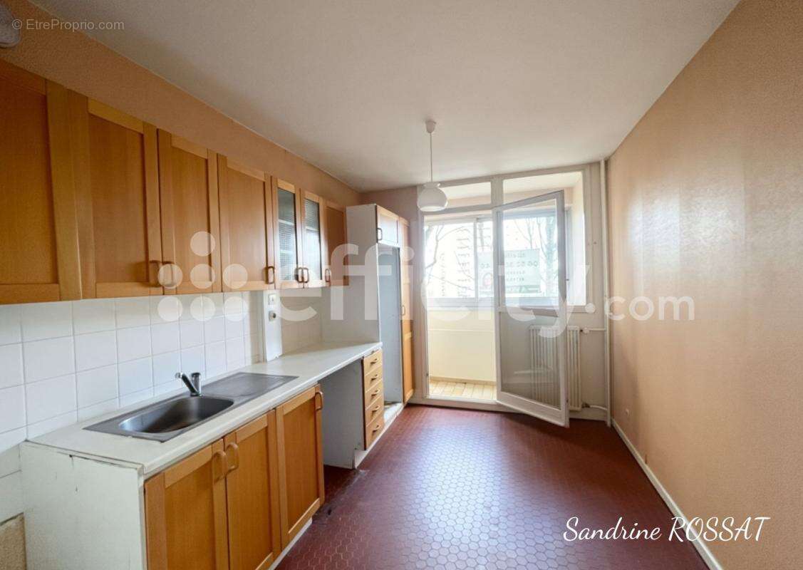 Appartement à LYON-5E