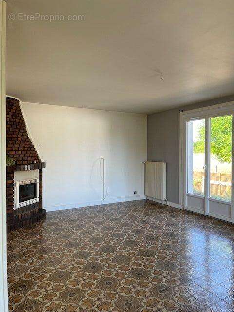 Maison à VILLECHETIF