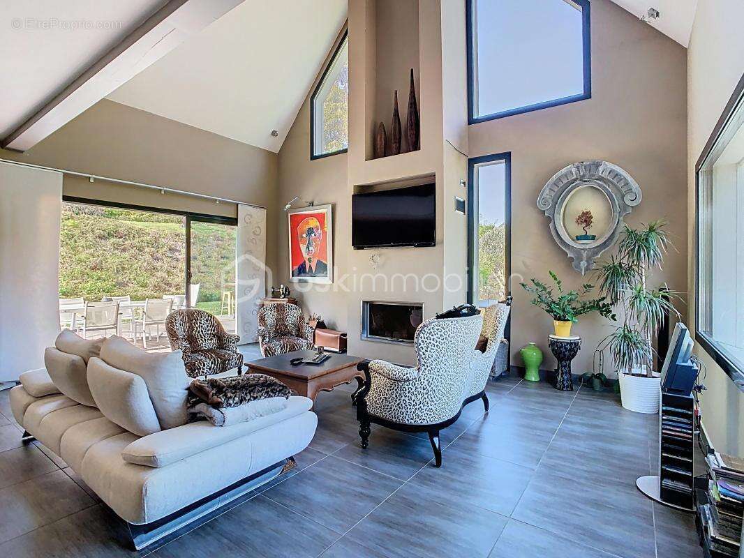 Maison à GONNEVILLE-SUR-MER