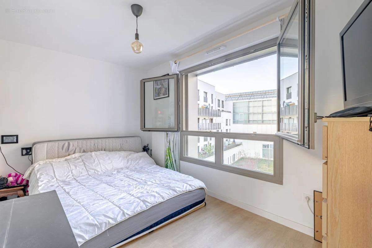 Appartement à COLOMBES