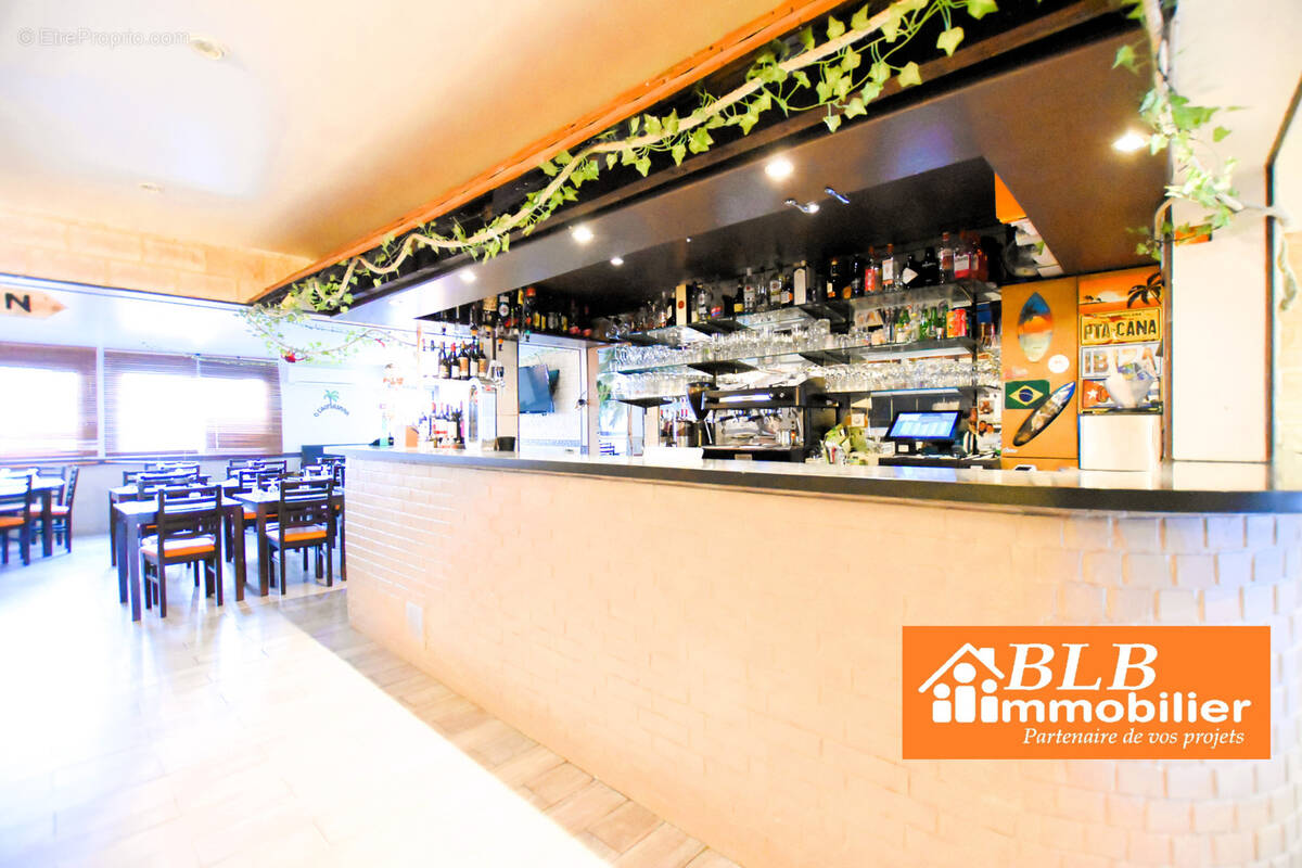 Commerce à LES ESSARTS-LE-ROI