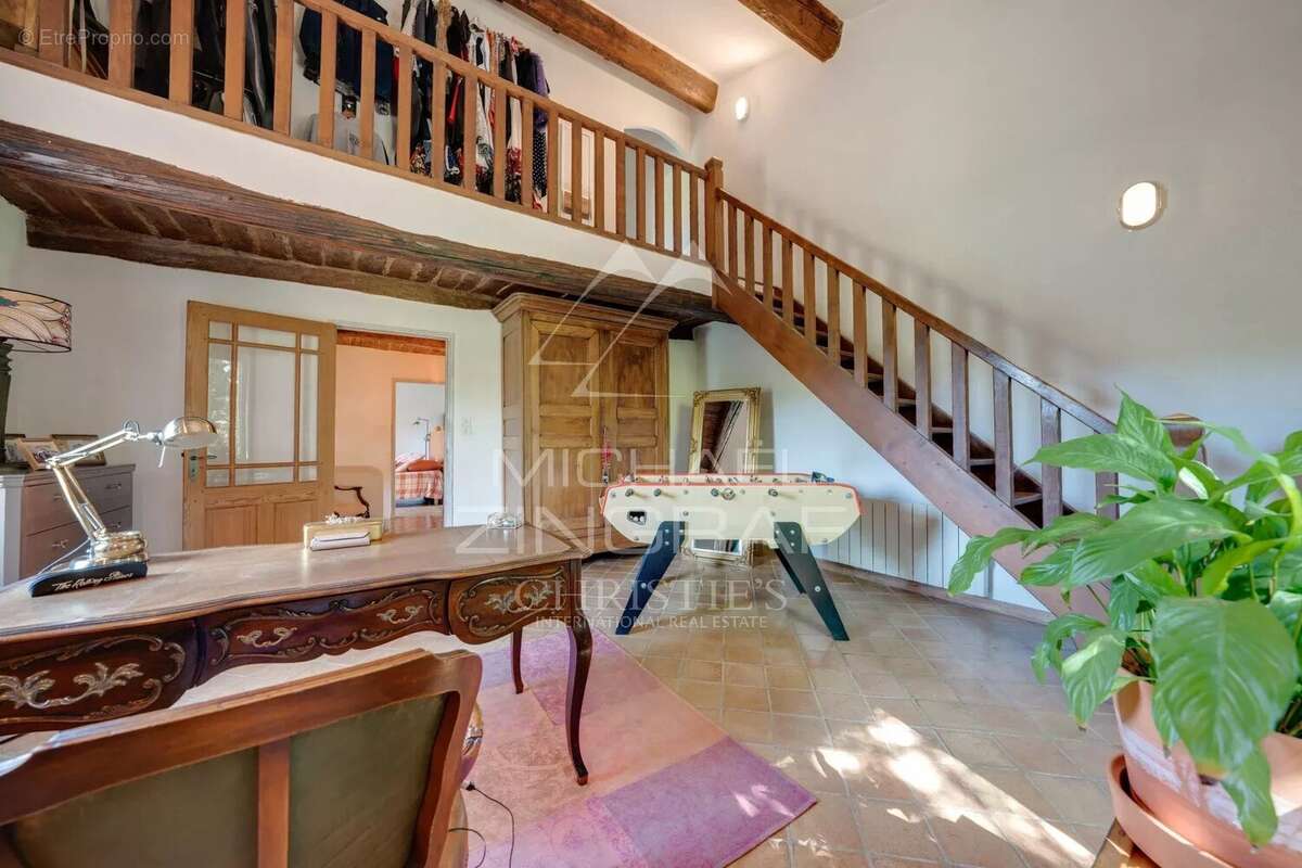 Maison à TOURVES