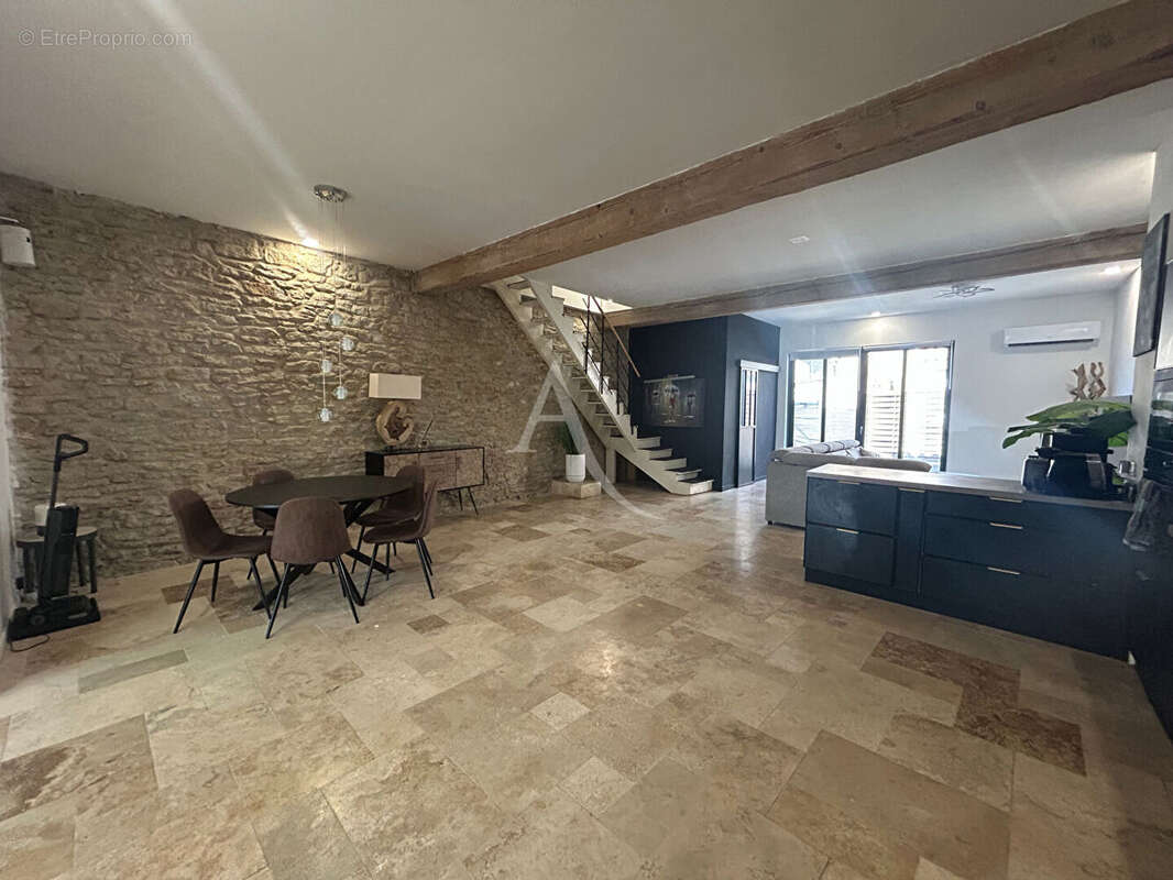 Maison à VILLESEQUELANDE