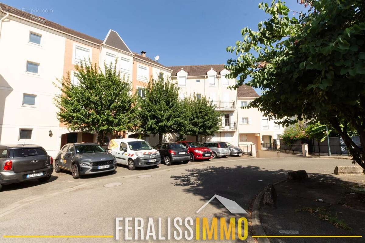 Appartement à COURDIMANCHE
