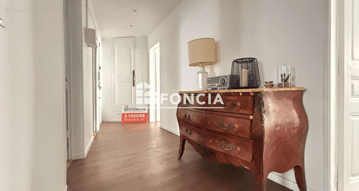 Appartement à PARIS-18E