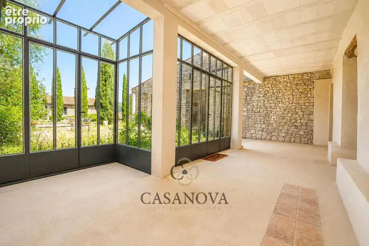 Domaine de caractère du XVIIe siècle sur 6.5 hectares avec près de 3 000 m² bâtis - photo 8