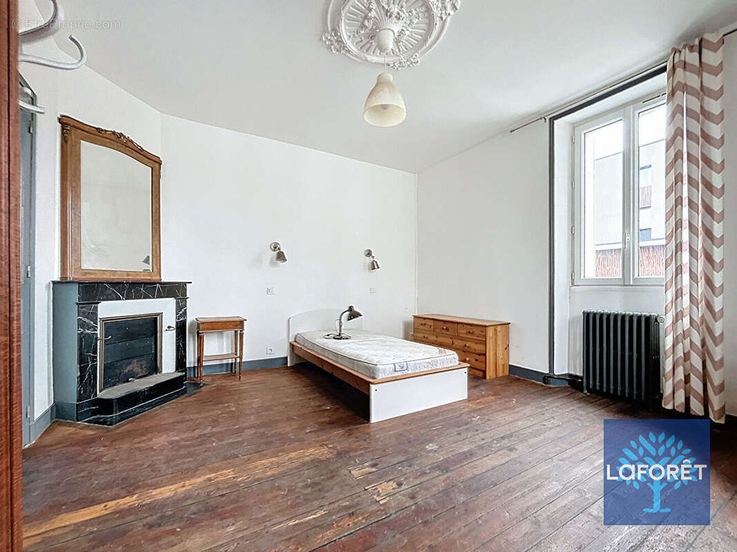 Maison La Roche Sur Yon 10 pièce(s) 182 m2 - photo 2