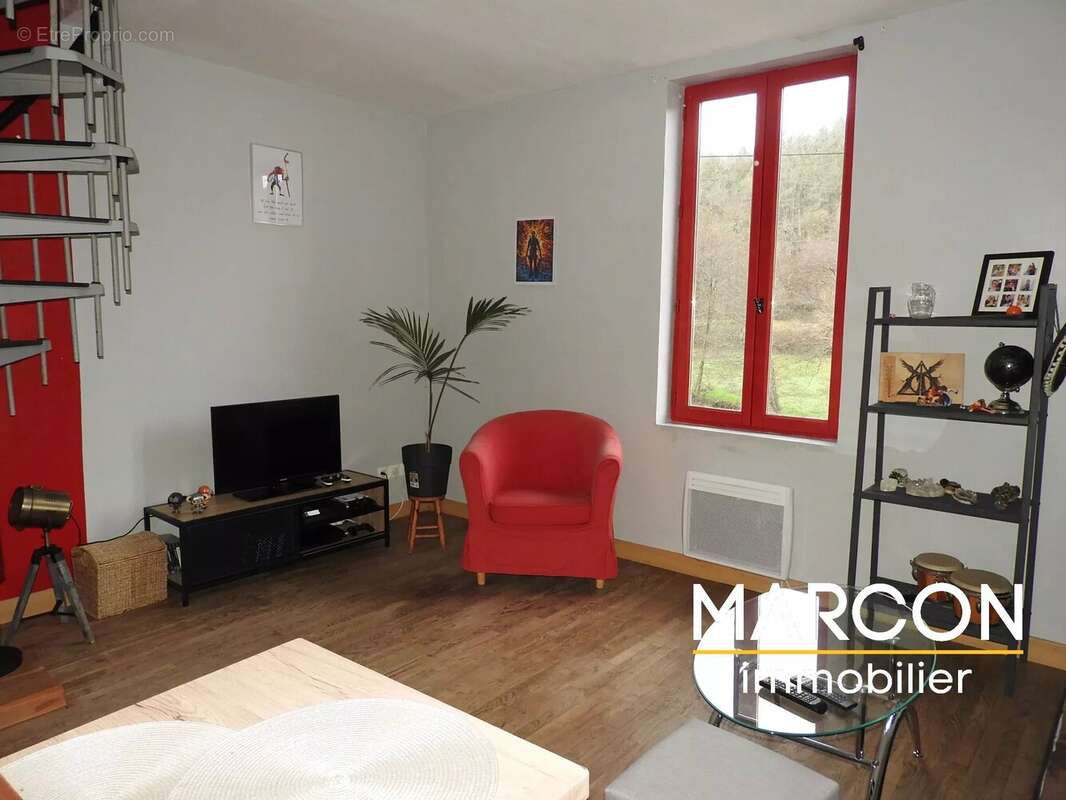 Maison à MOUTIER-ROZEILLE