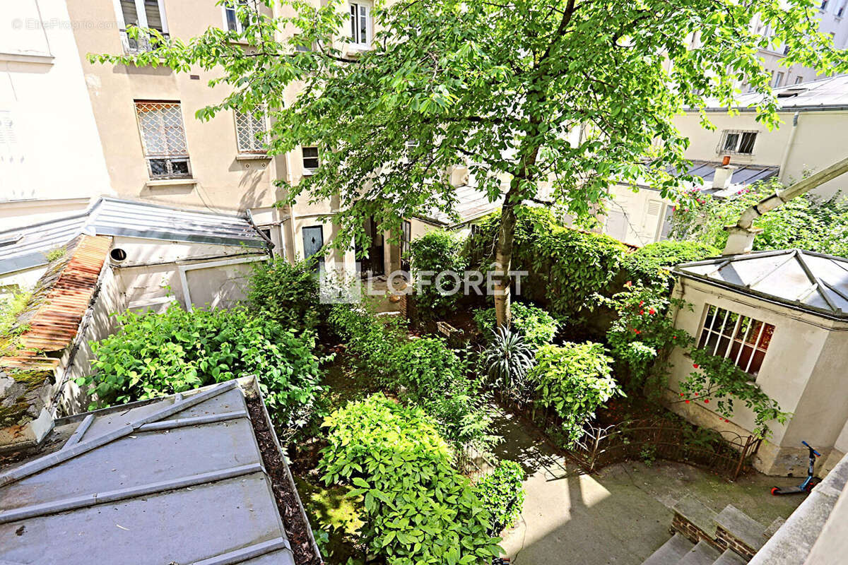 Appartement à PARIS-14E