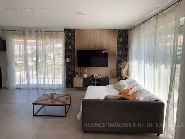 Maison 113 m² à Foce  - photo 5