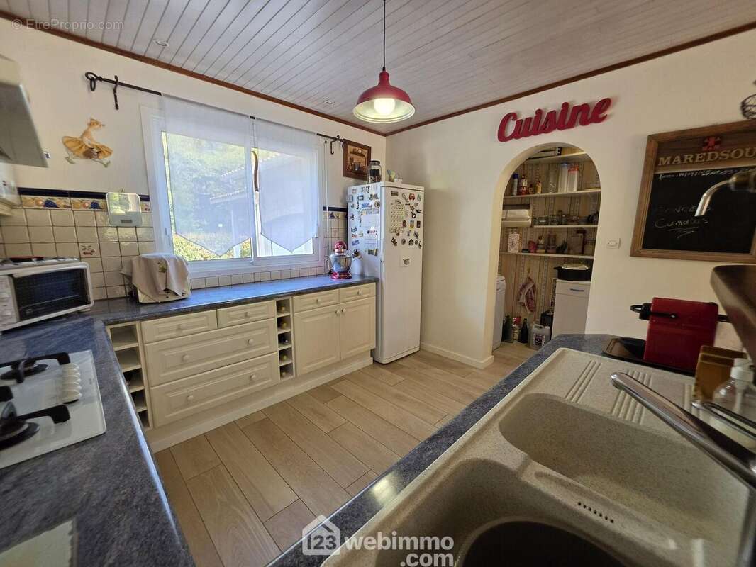 Maison 152 m² à Arsac  - photo 8