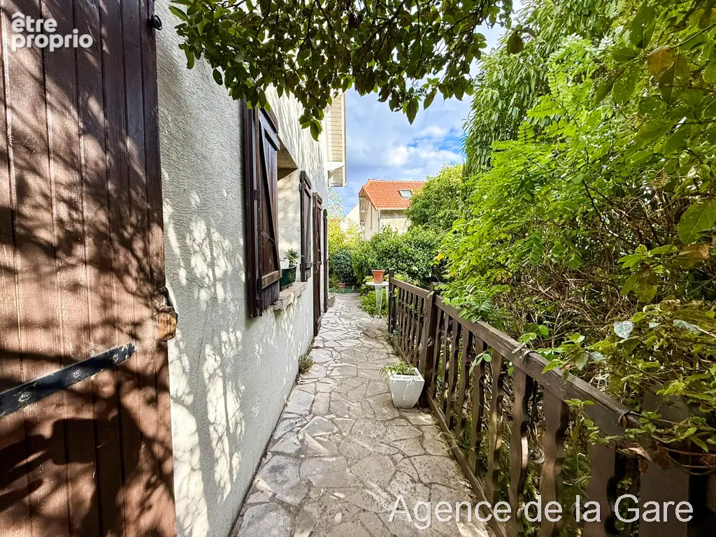 Sartrouville Maison de 6 pièces sur 415 m² de terrain - photo 15