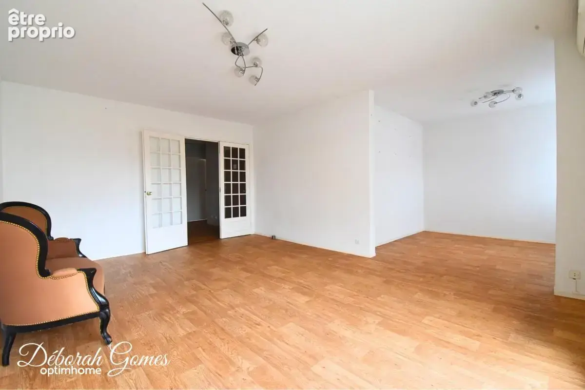 RARE Pau centre ville – 4 chambres, double salon, garage et parking - photo 4