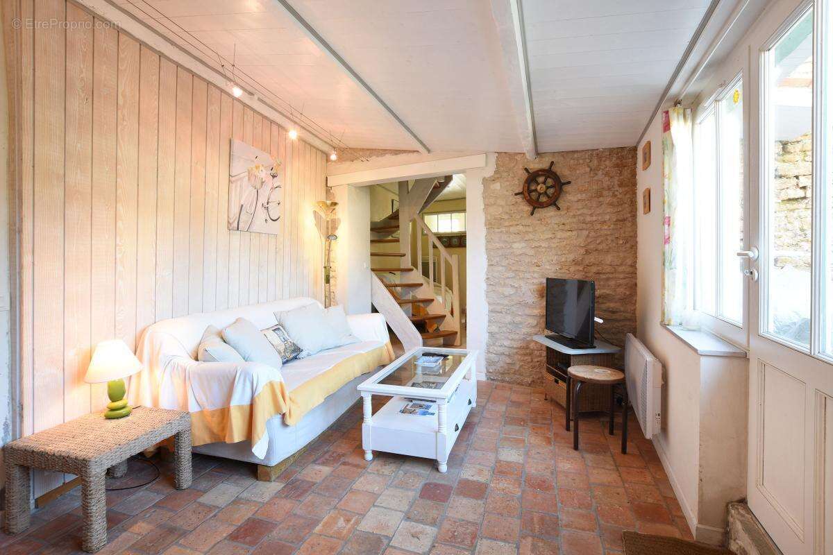 Maison à LES PORTES-EN-RE