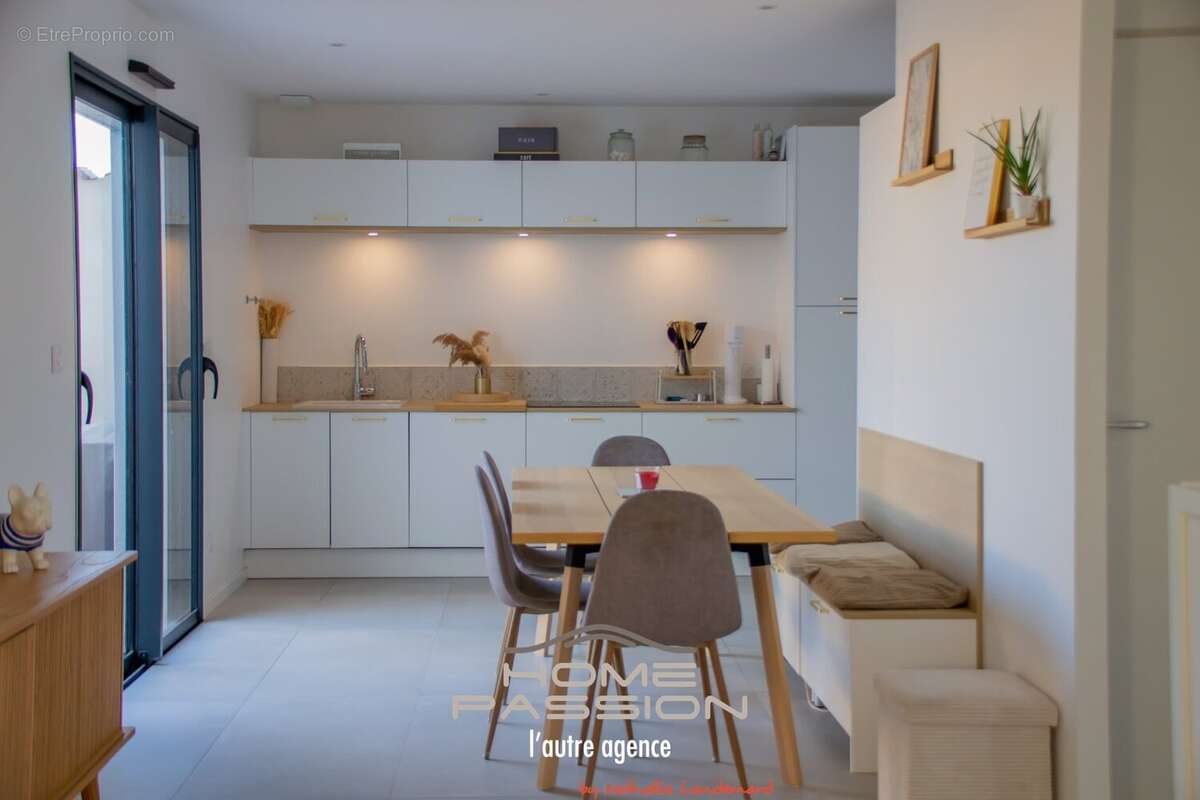 Maison à VAUX-SUR-MER