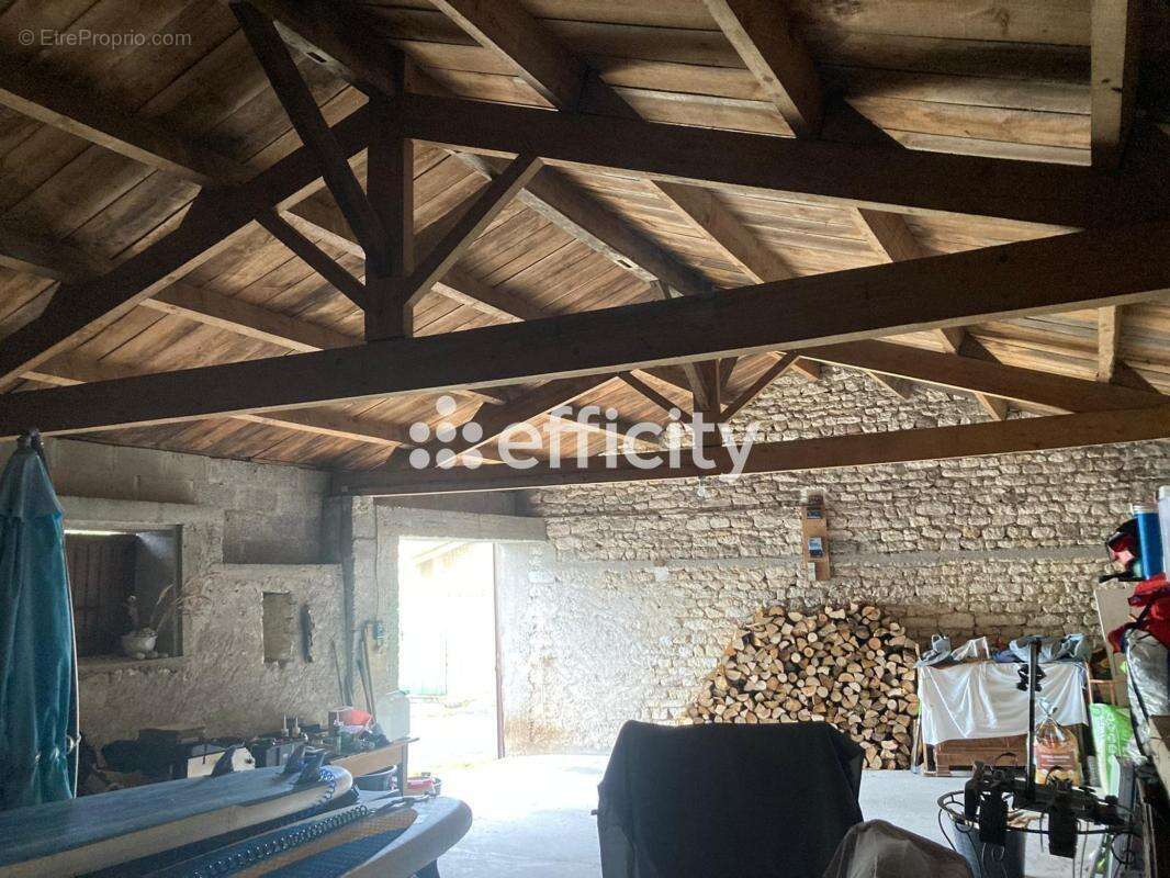 Parking à DOLUS-D'OLERON