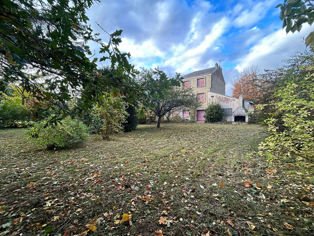 Maison à MONTIGNY-SUR-LOING