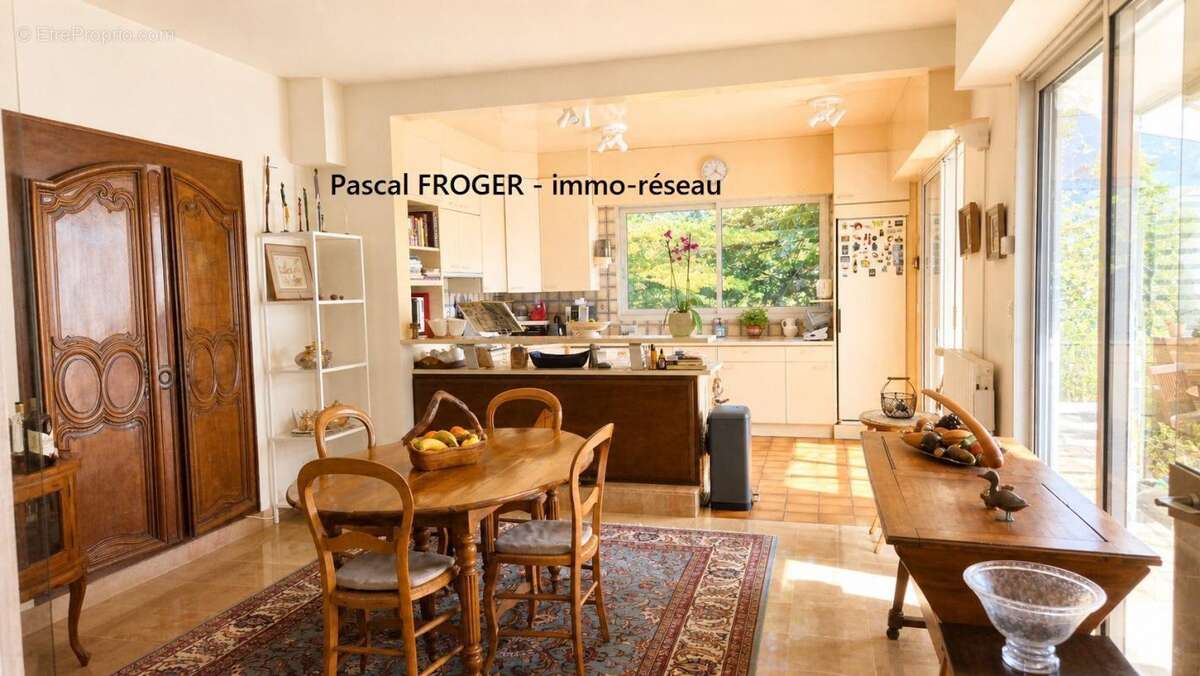 Maison à LE POULIGUEN