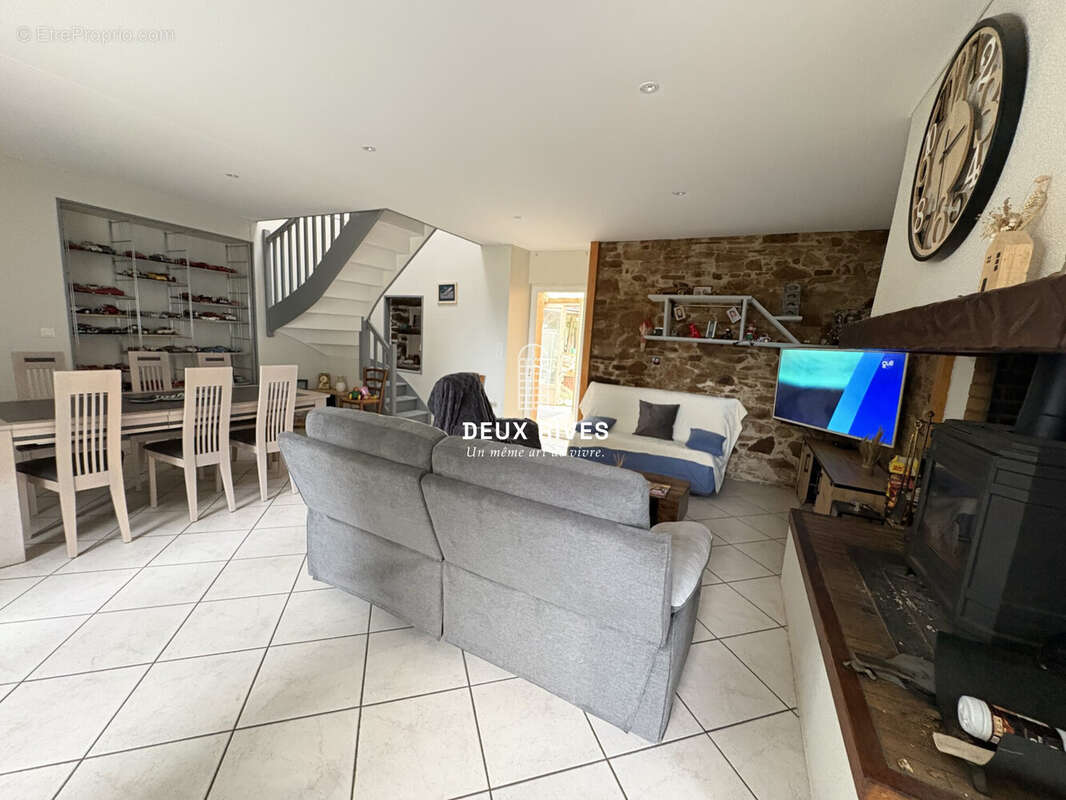 Maison à SAINT-MARS-DU-DESERT