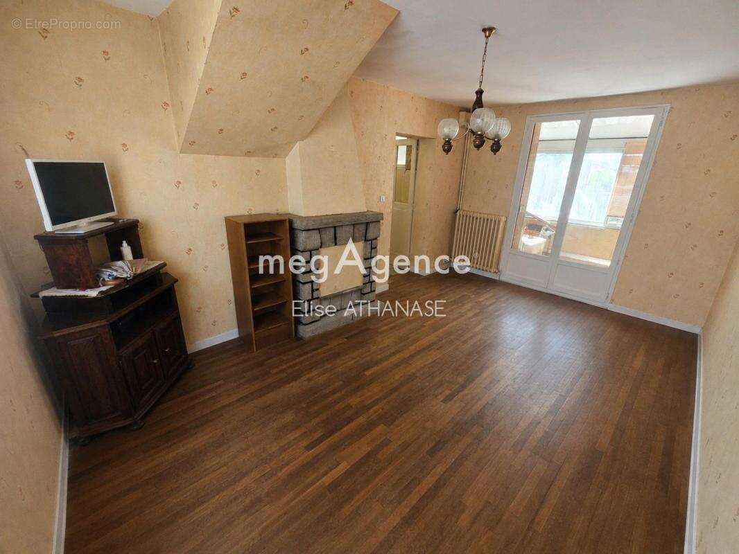 Maison de bourg en pierre 4 chambres - photo 6