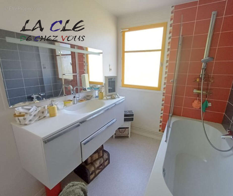 Maison à COULONGES-SUR-L'AUTIZE