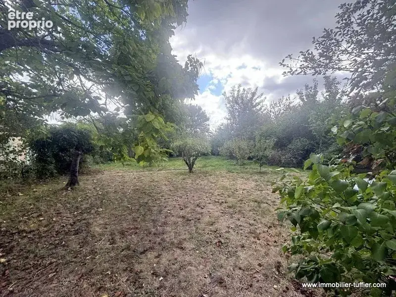– maison à rénover – 8 000 m² de terrain – 120 m² de dépendance - photo 9