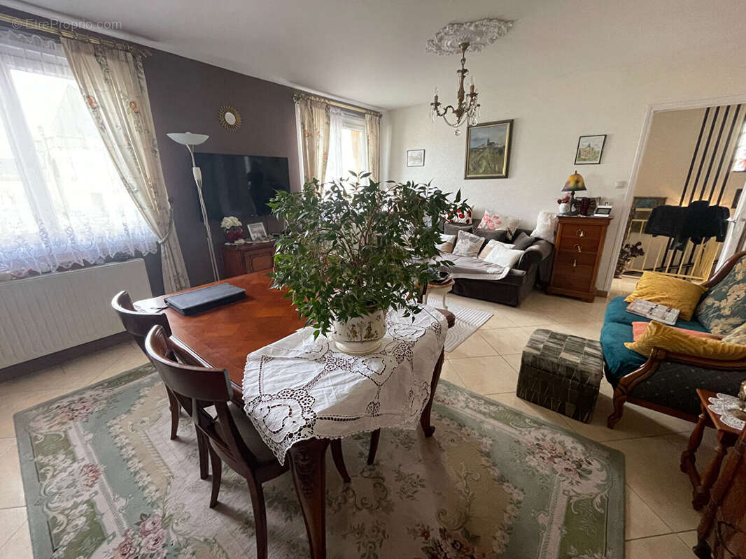 Maison à LONGEVILLE-EN-BARROIS