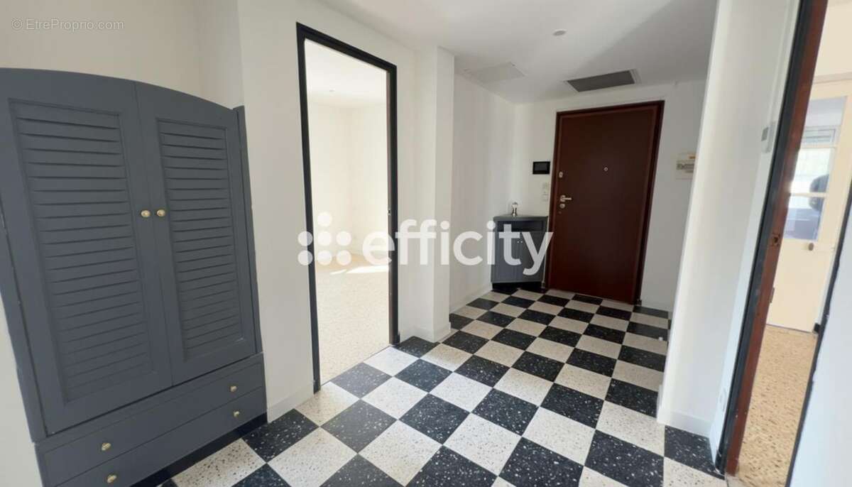 Appartement à PORT-DE-BOUC