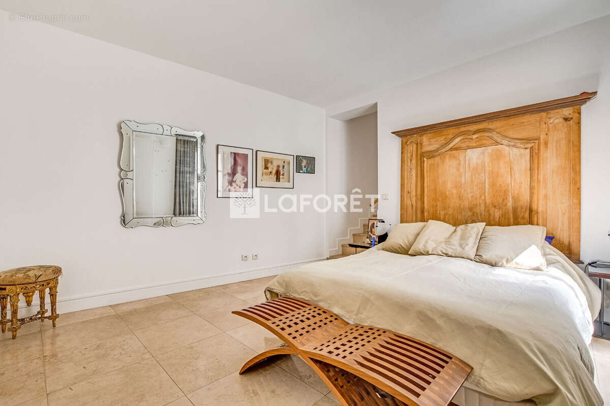Appartement à PARIS-5E