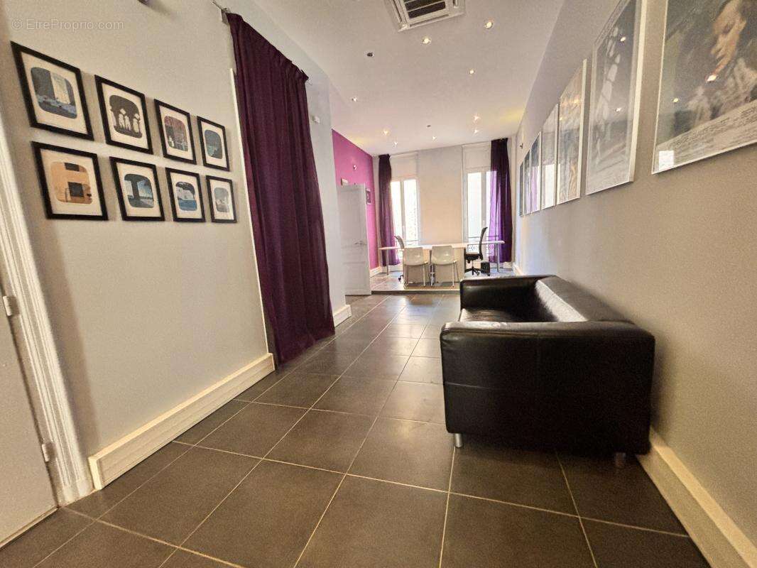 Commerce à MARSEILLE-1E