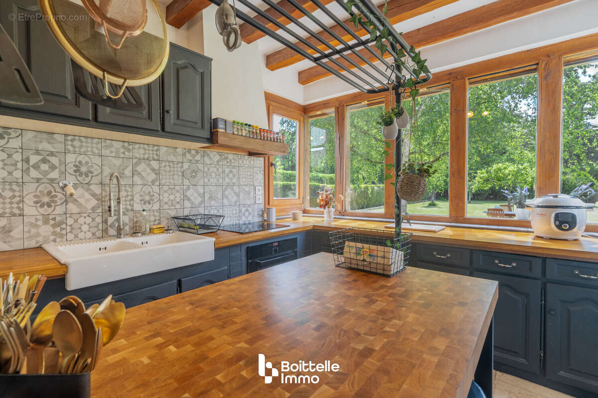 Maison à NOISY-SUR-ECOLE