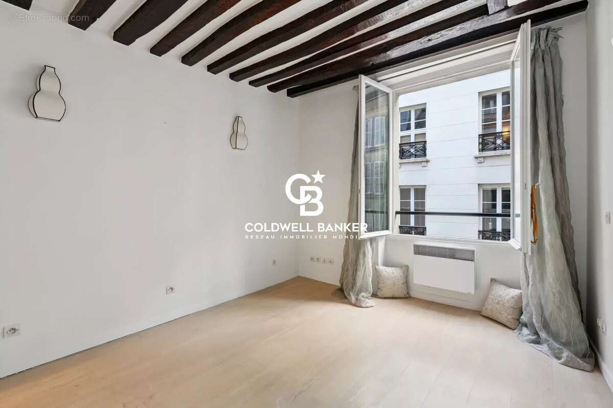 Appartement à PARIS-7E