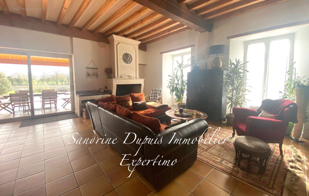 Maison à CHERMIGNAC