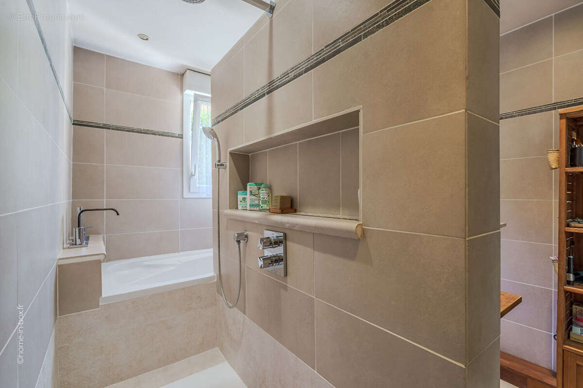 Maison à CHAMPIGNY-SUR-MARNE