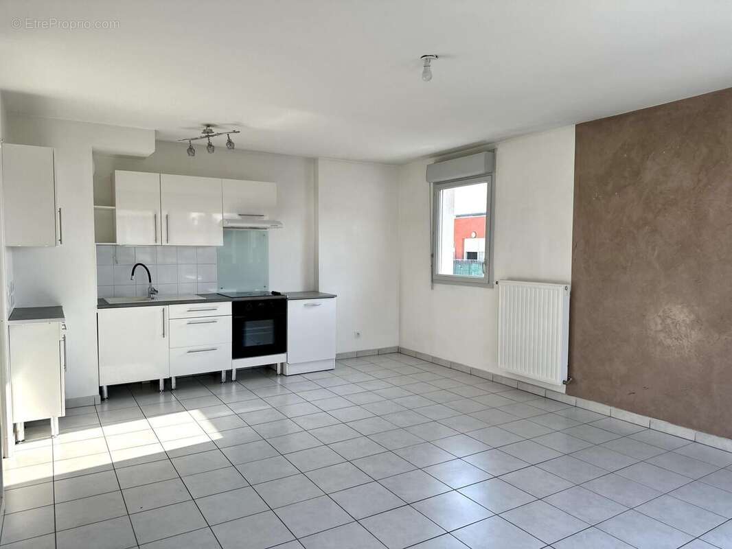 Photo 4 - Appartement à MEYZIEU