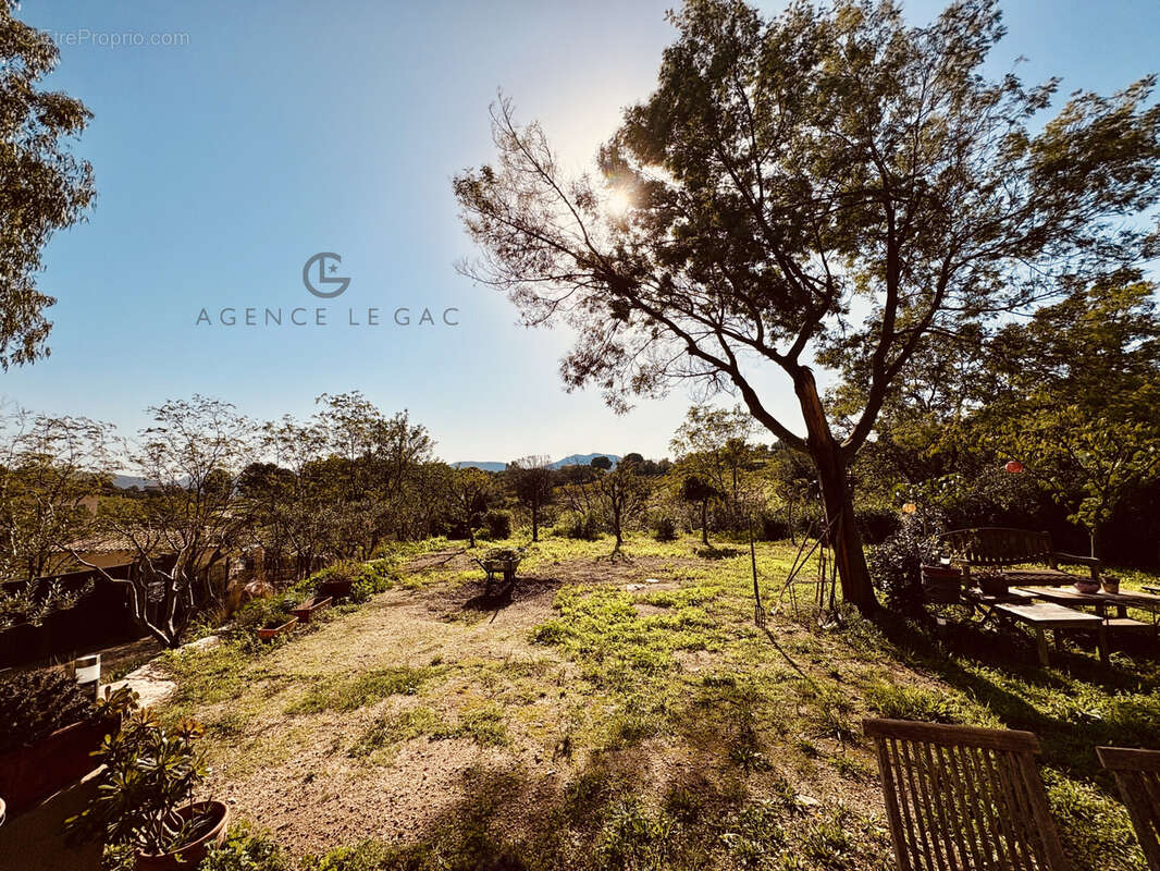 Maison à PLAN-DE-LA-TOUR