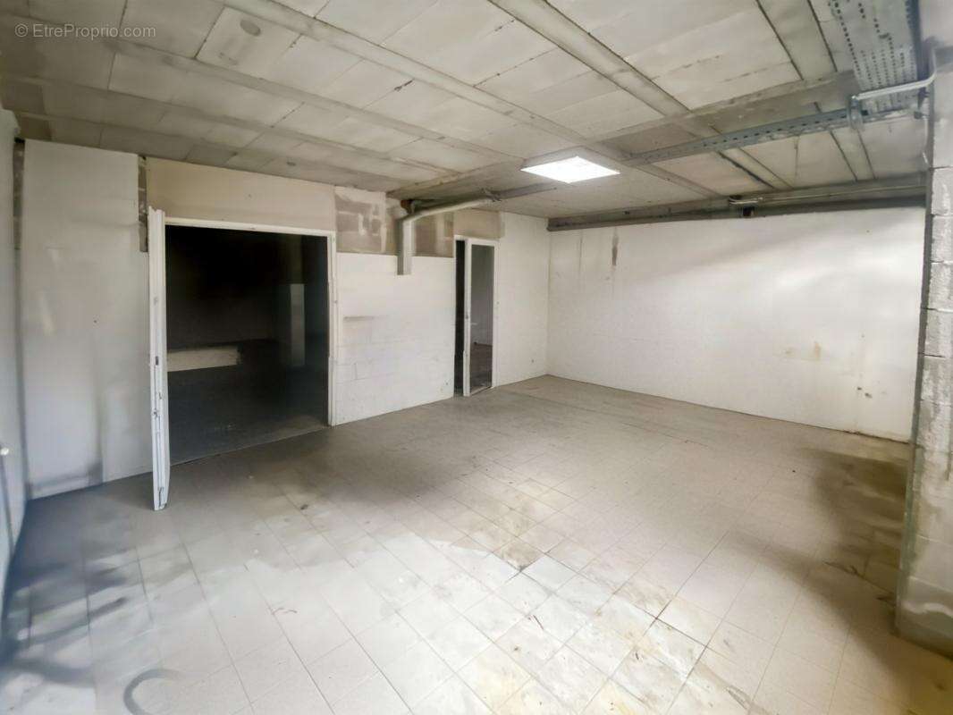 Commerce à MARSEILLE-13E