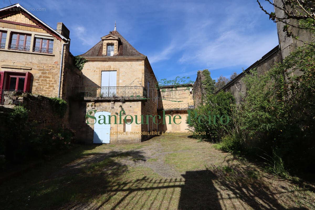 Appartement à SARLAT-LA-CANEDA