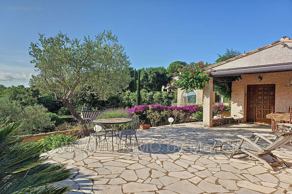 Maison 141 m² à Grimaud  - photo 8