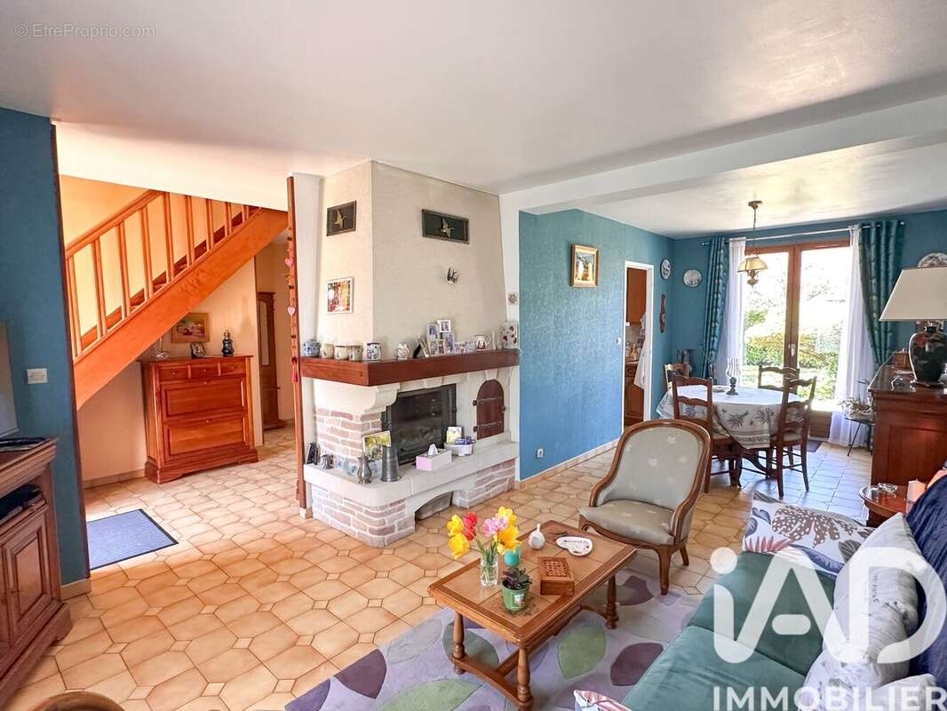 Photo 2 - Maison à LE MEE-SUR-SEINE