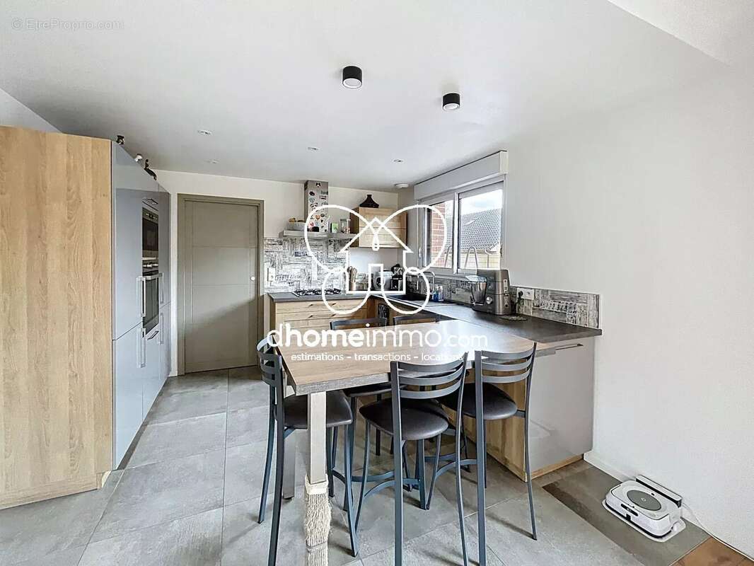 Maison à RAIMBEAUCOURT