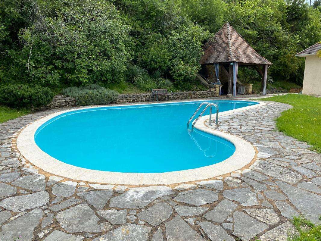 Maison périgourdine avec piscine au Bugue - photo 2